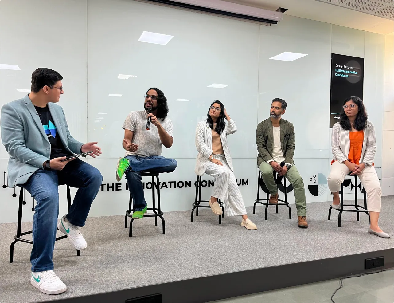 Team discussion image