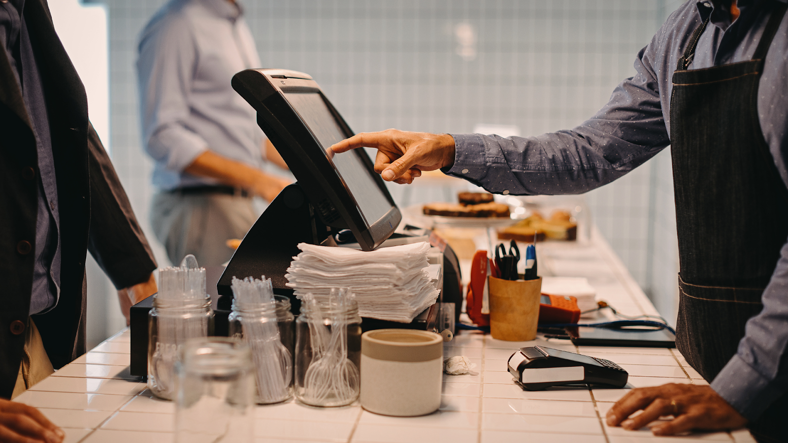 Factors That Affect Restaurant Profit Margins