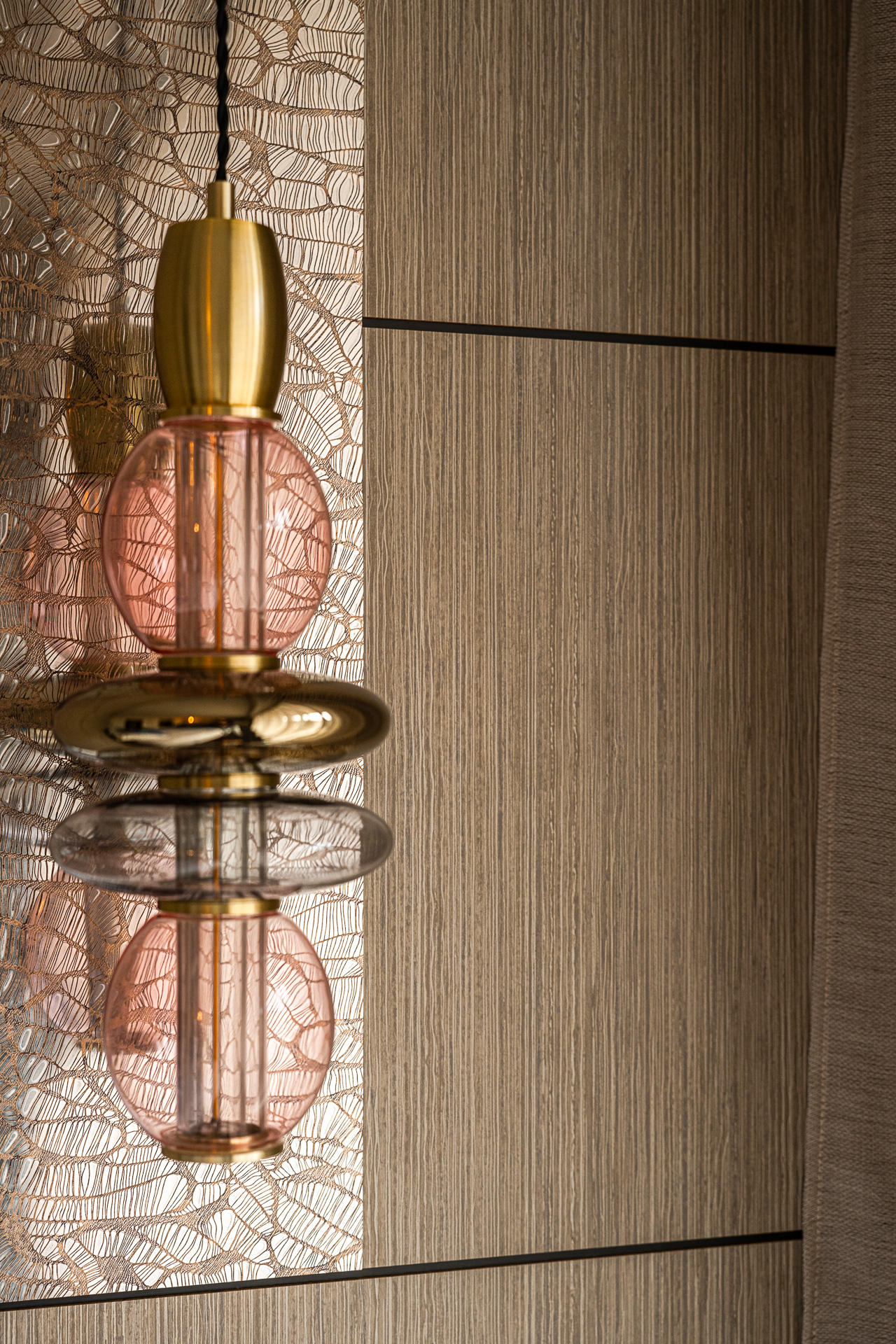Lampe décoratif dans les tons or et rose