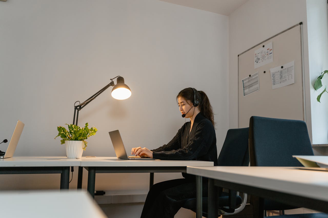 Customer Service Outsourcing: Pros, Cons & Cost (2026)