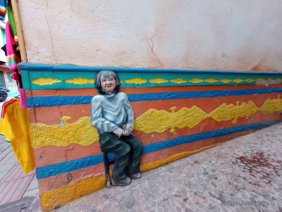 Callejón Julia Pastusa, painted pedestrian street in Guatapé