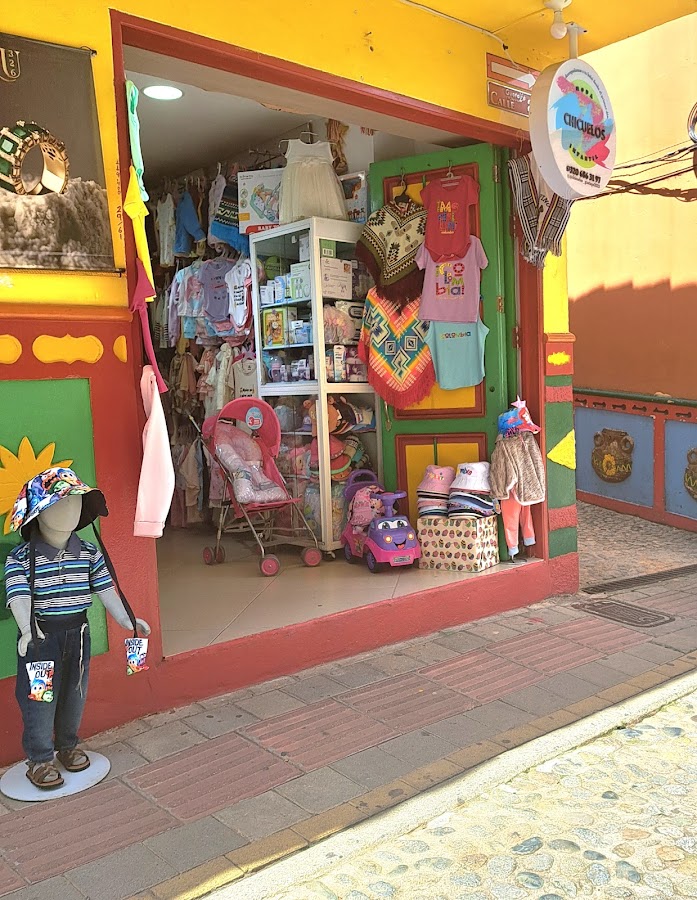 Moda Infantil Chicuelos Guatapé, children's clothing shop in Guatapé