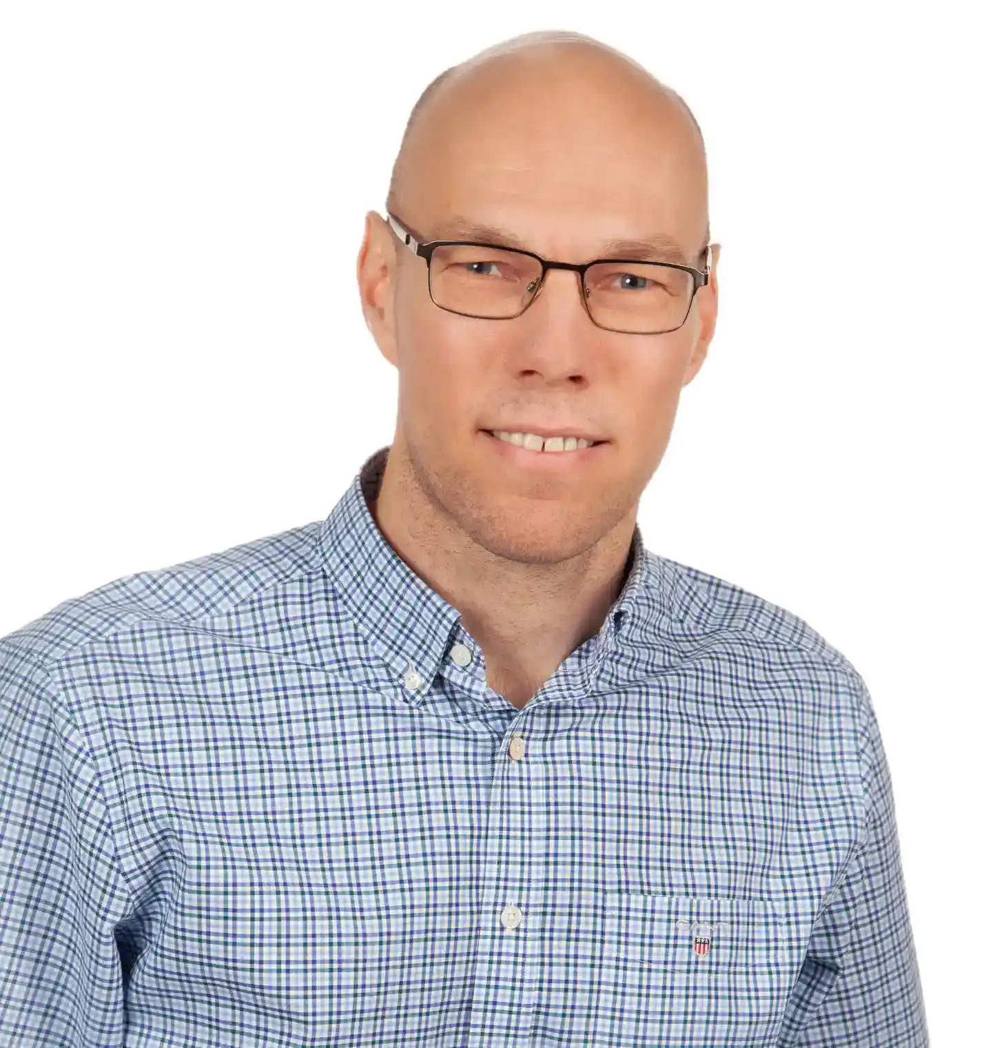 Hans Syväjärvi hymyilee