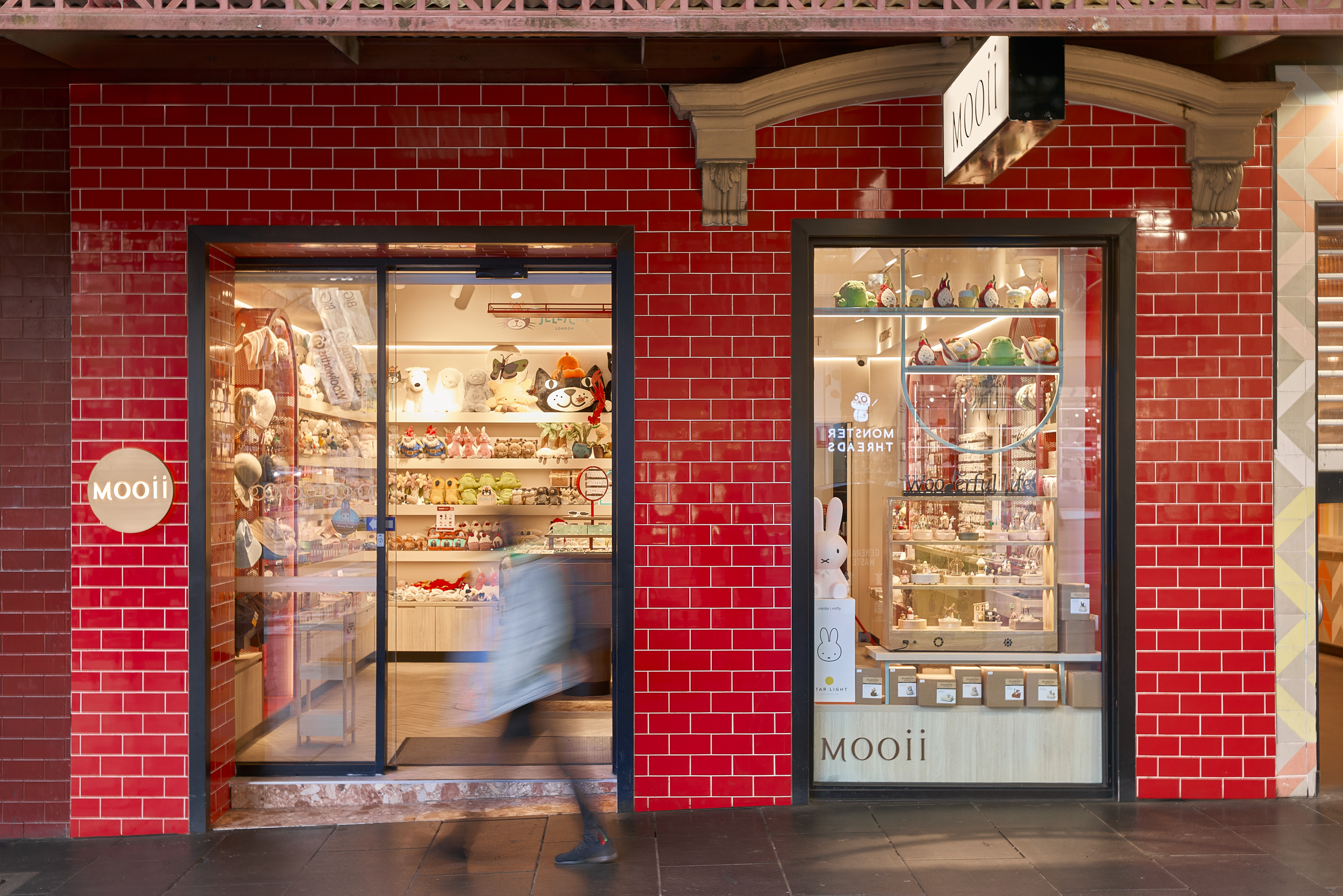 External Street View Tiled Flooring Red Brick Glossy Wall Surface Signage Window Display at Mooii. Photo by Michael Gazzola, Jake Roden.