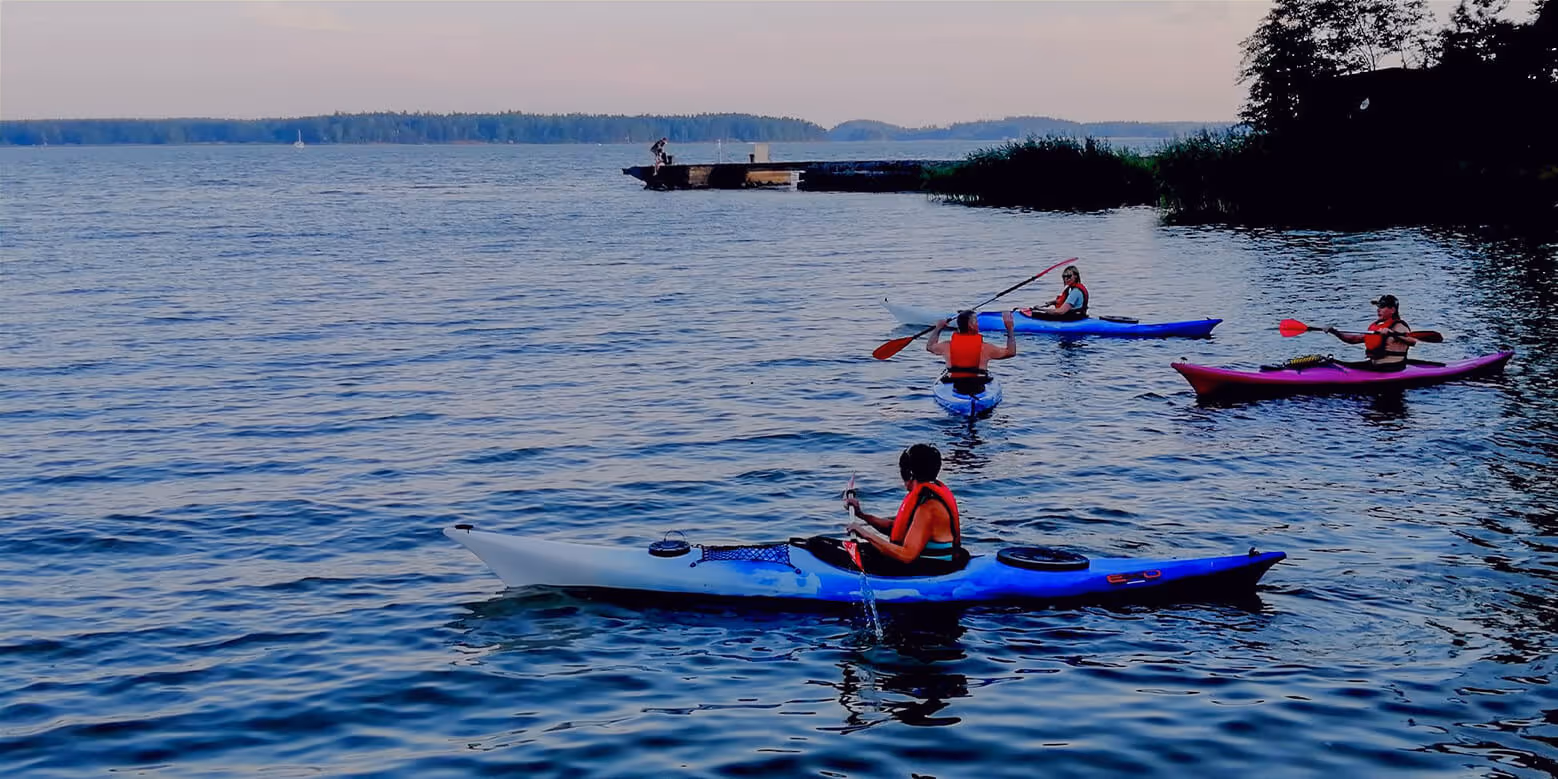Marine Outdoors' customers enjoying the nature of Helsinki archipelago.