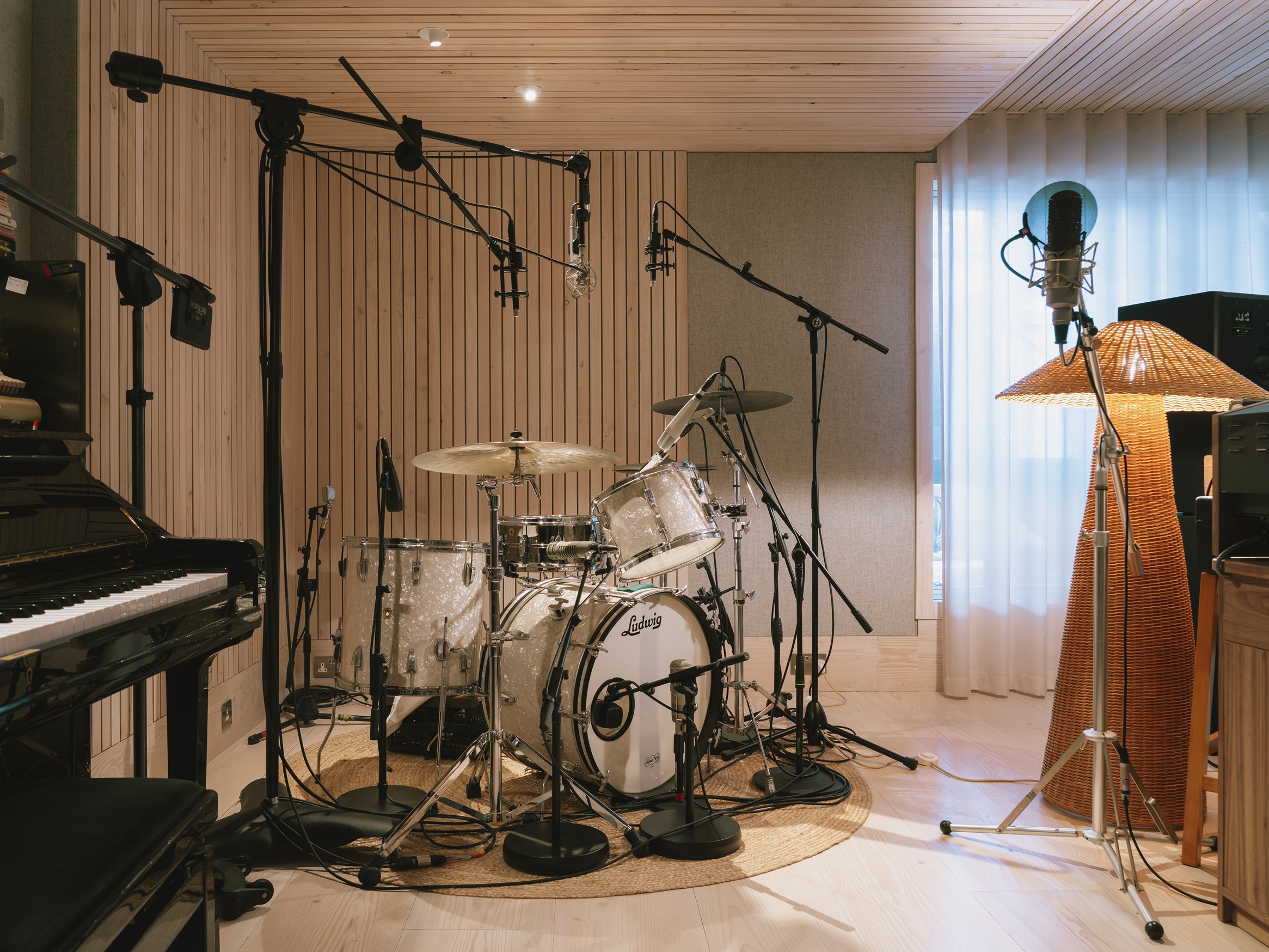 Drum tracking set up