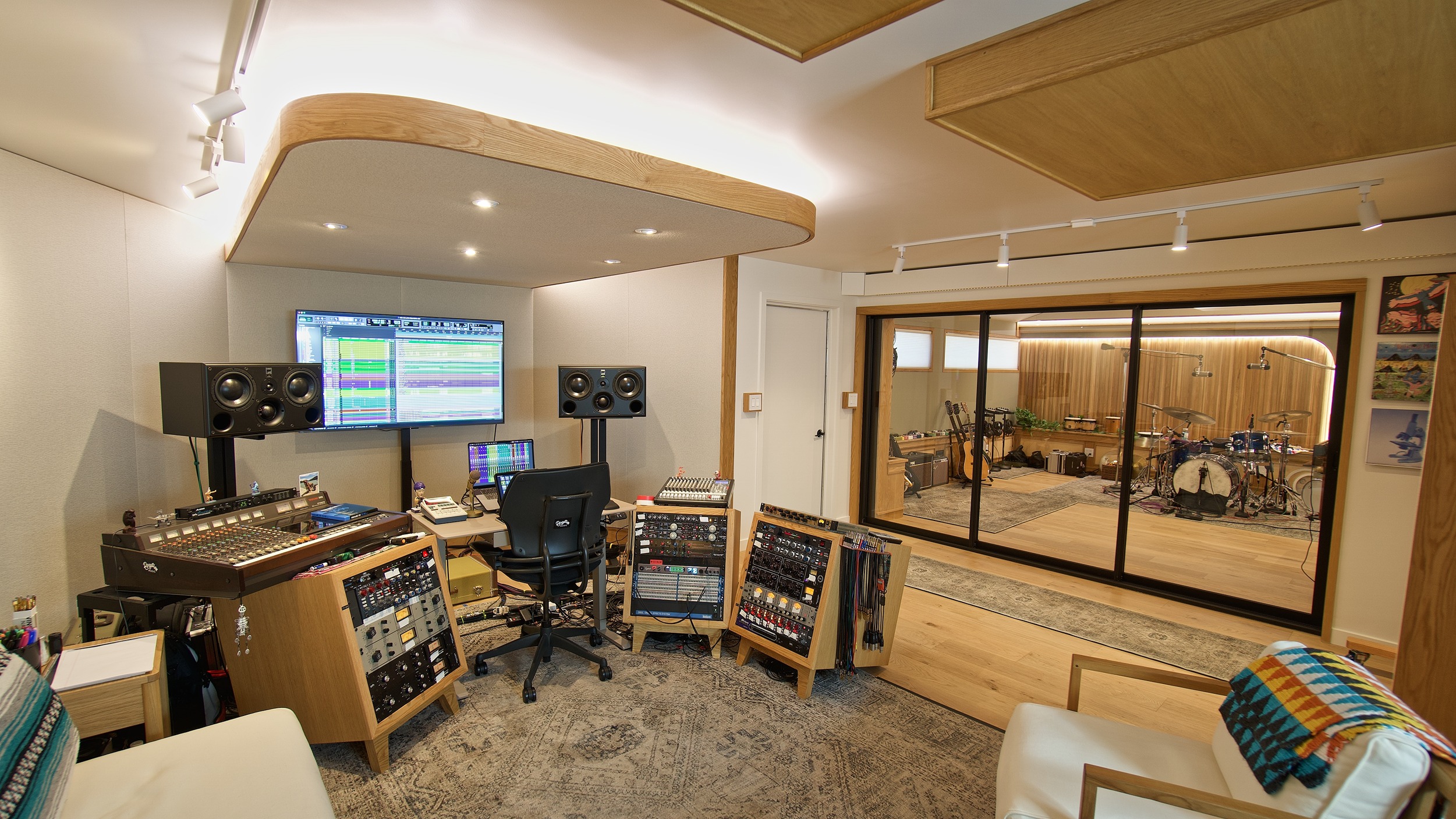 Bergatron Studios in Los Angeles, CA