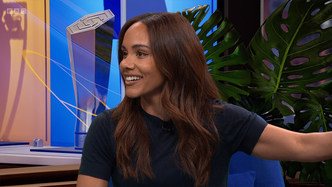 Screen capture of Alex Scott presenting BBC Football Focus from the virtual set created by Lightwell