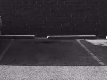 Ein Parkplatz für Autos
