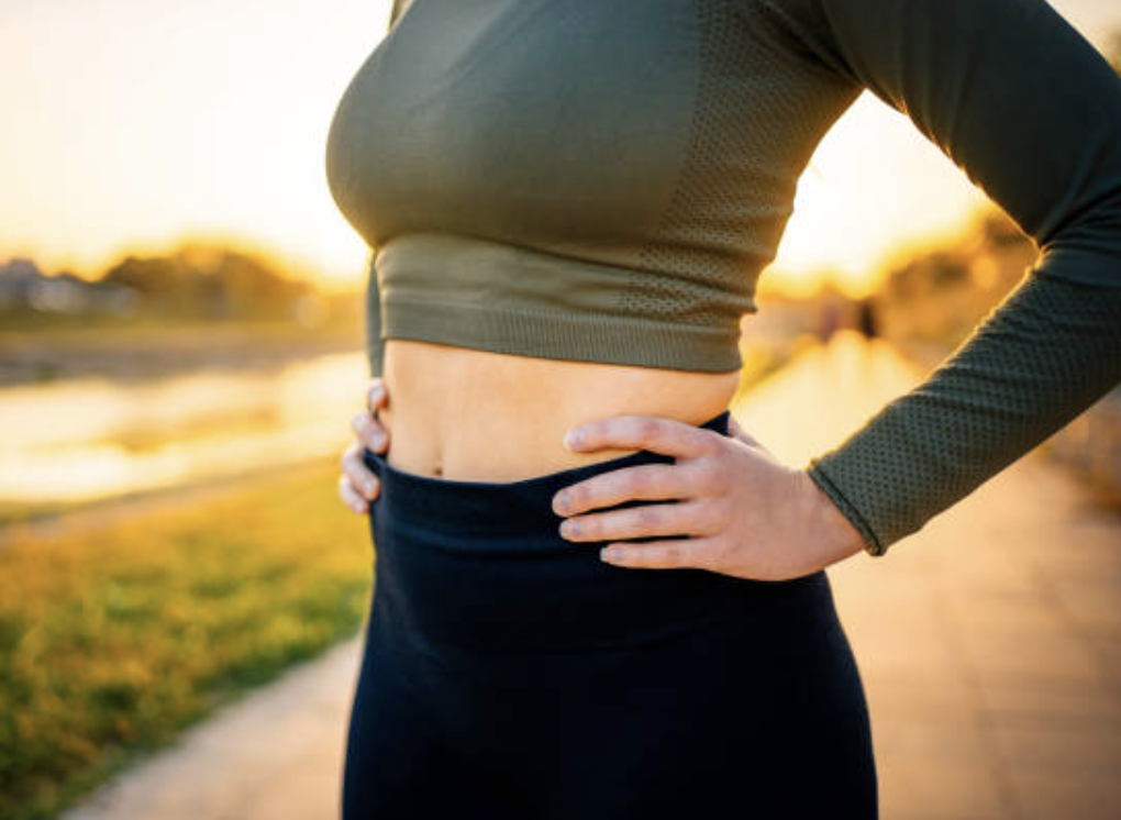 Cryolipolyse vs liposuccion graisses localisées - Maison Apogée