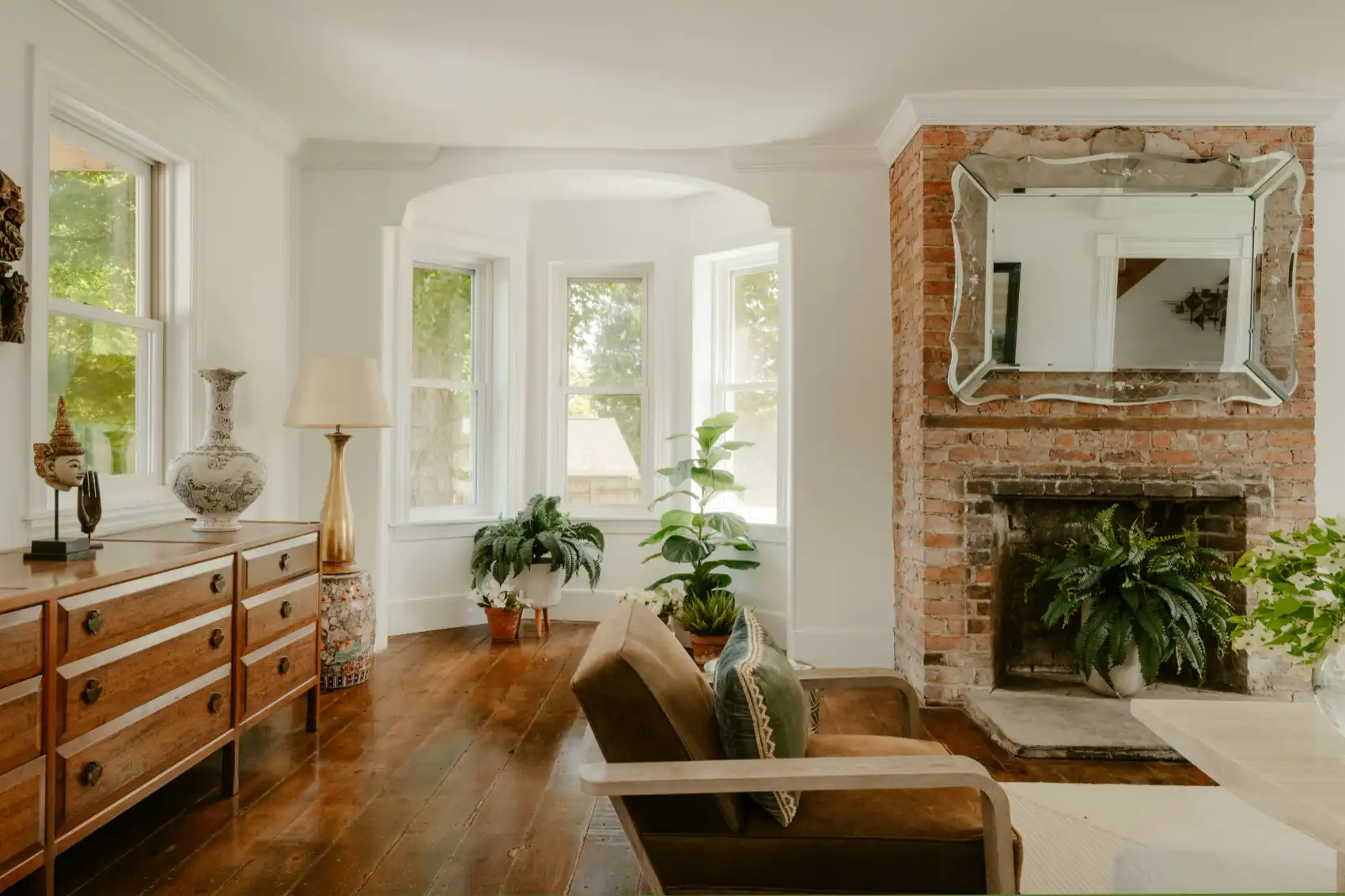 35 Essential Questions to Ask Airbnb Management Companies