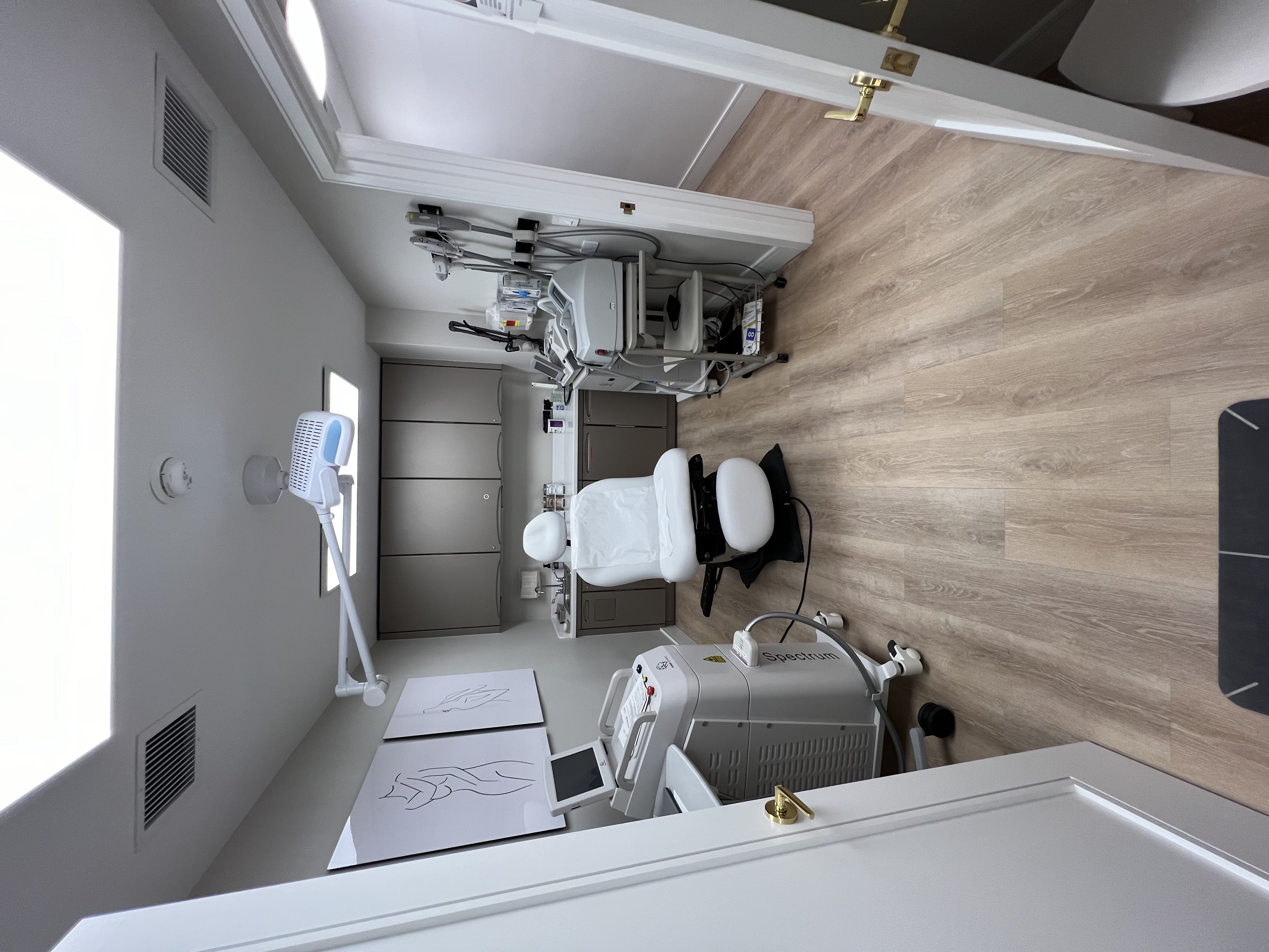 Exam room at the Perry Plastic Surgery Center