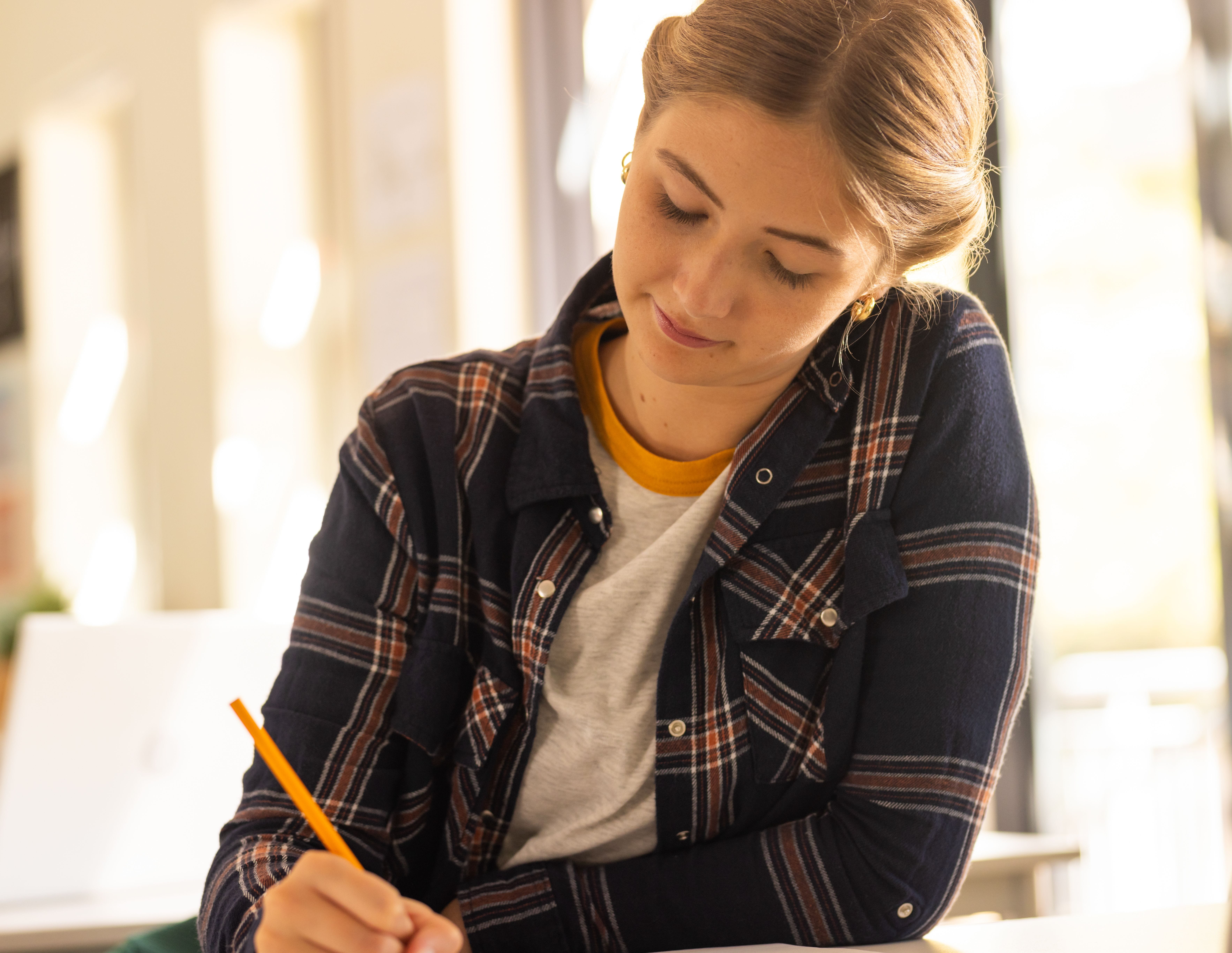 Maîtriser l'expression écrite en anglais : guide pour progresser