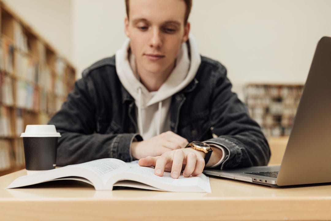 Les figures de style : outils essentiels pour maîtriser l’art de l’écriture