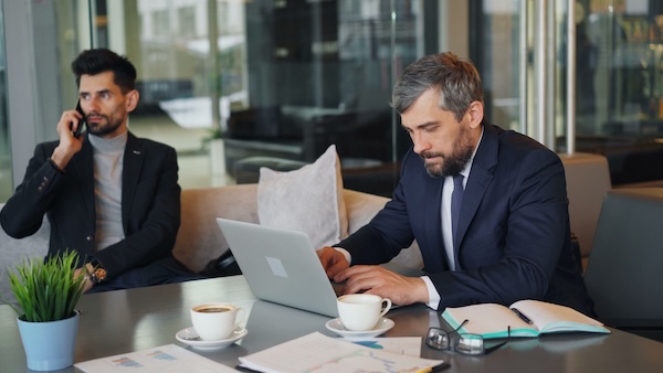 Interim CEO stabilising leadership during an executive transition