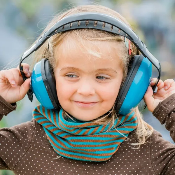 kids wearing earmuff
