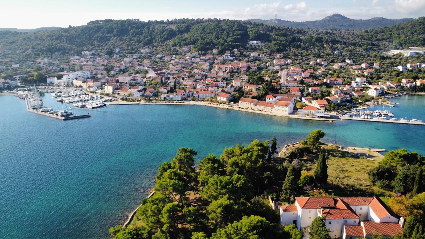 Une image contenant plein air, arbre, eau, natureLe contenu généré par l'IA peut être incorrect.