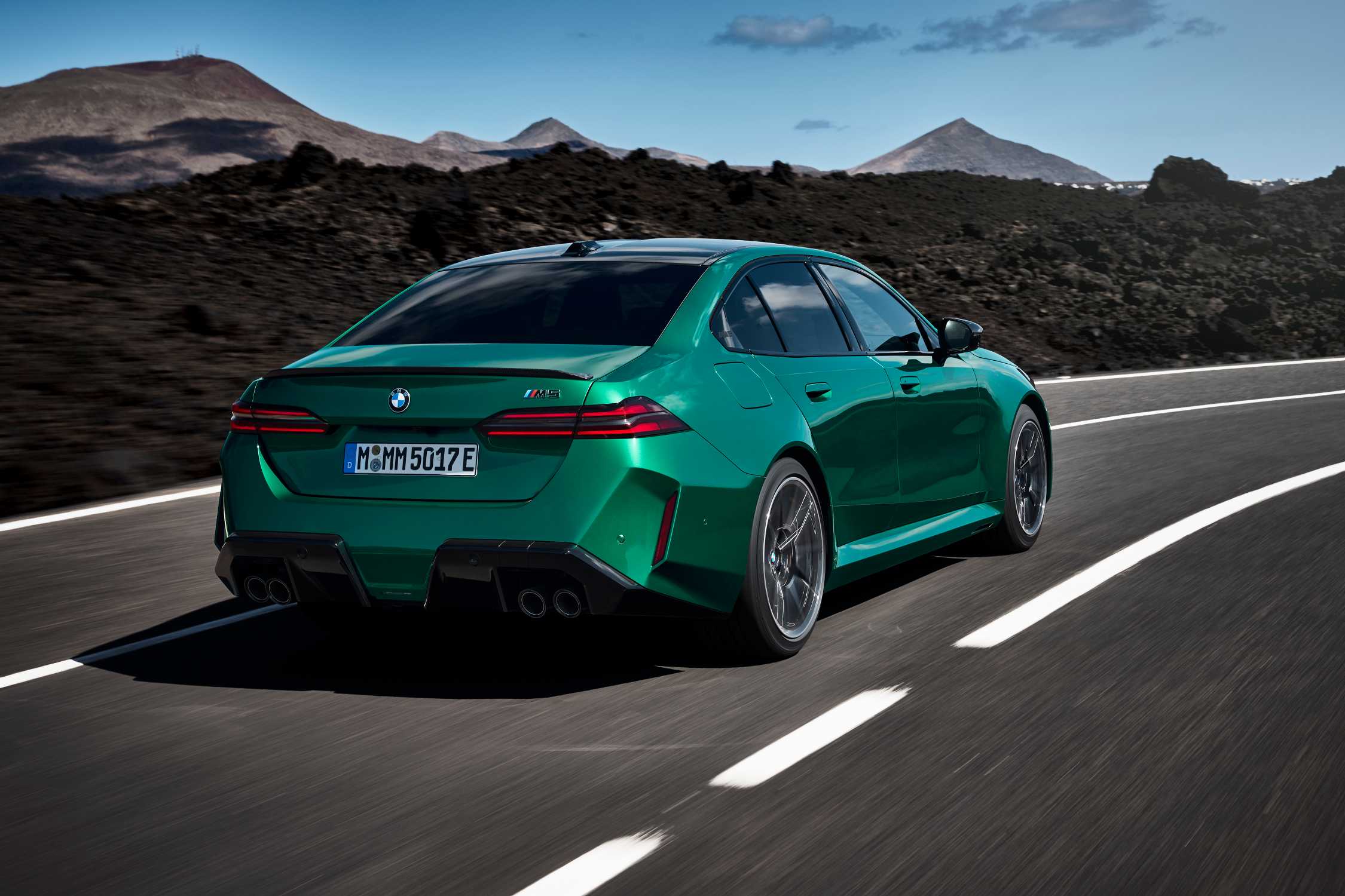 2025 BMW M5 Review: Exploring the Blend of Electrifying Power and New Performance Dynamics