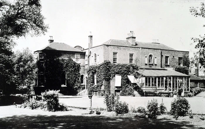 Wealth Flight from the UK: John Fredriksen Lists The Old Rectory for $337 Million Amid Exodus