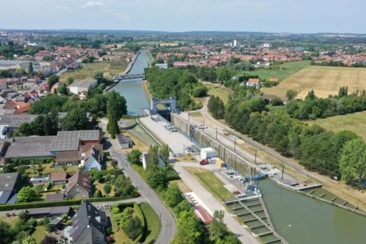 Les écluses patrimoine fluvial et moteur économique