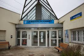 Les pyromanes ont une fois de plus frappé en se prenant à un bâtiment communal.