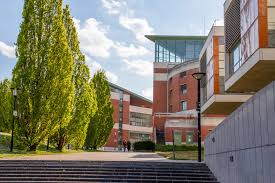 L'université de Saint-Quentin-en-Yvelines accueillera les futurs étudiants