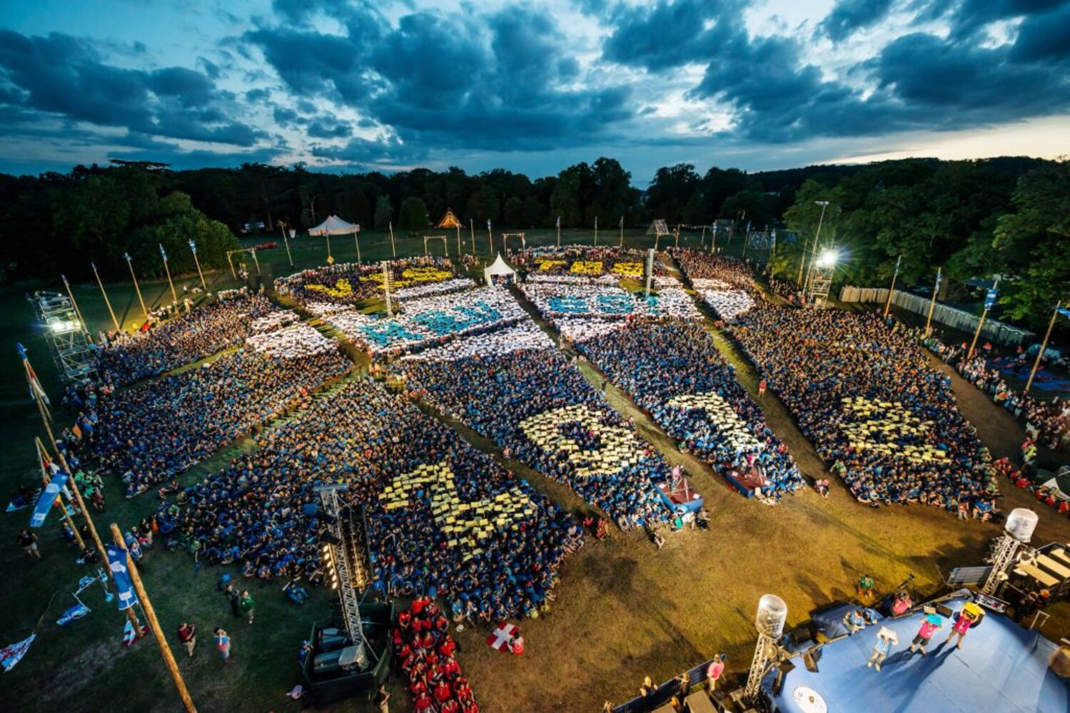30 000 scouts sont attendus ce week-end au château du village de Jambville (photo Guides et Scouts de France)