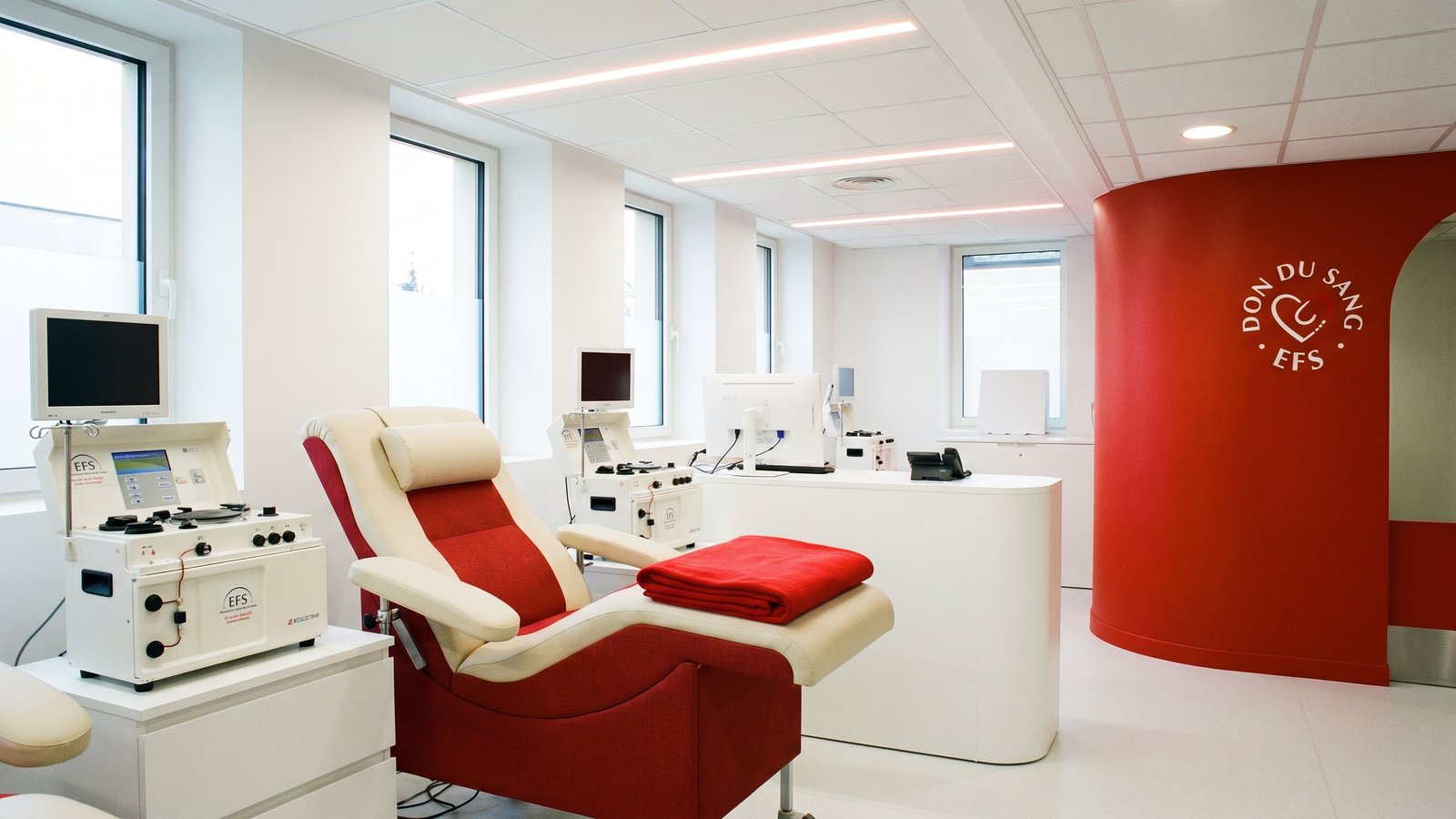 Blood Donation Shortage: Urgent Call for Donors Amidst Heatwave in Yvelines