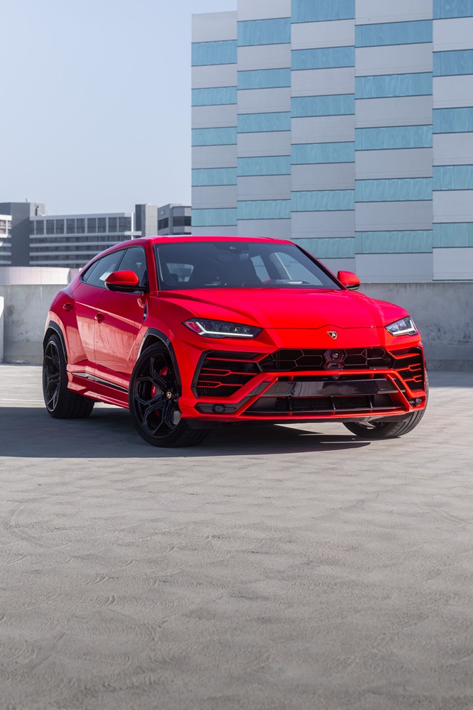 Lamborghini Urus (Rosso Mars Red)