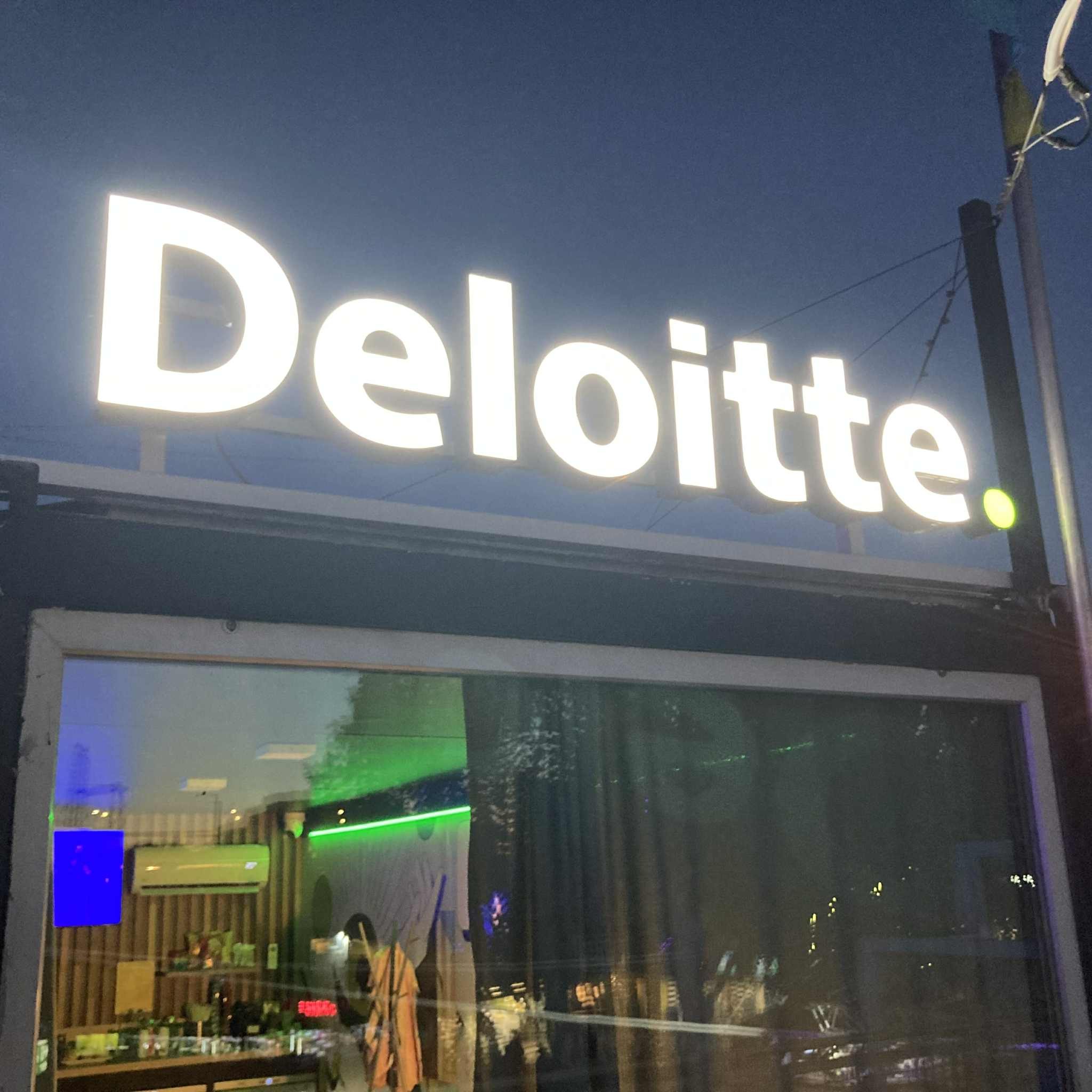 FleishmanHillard - Budapest