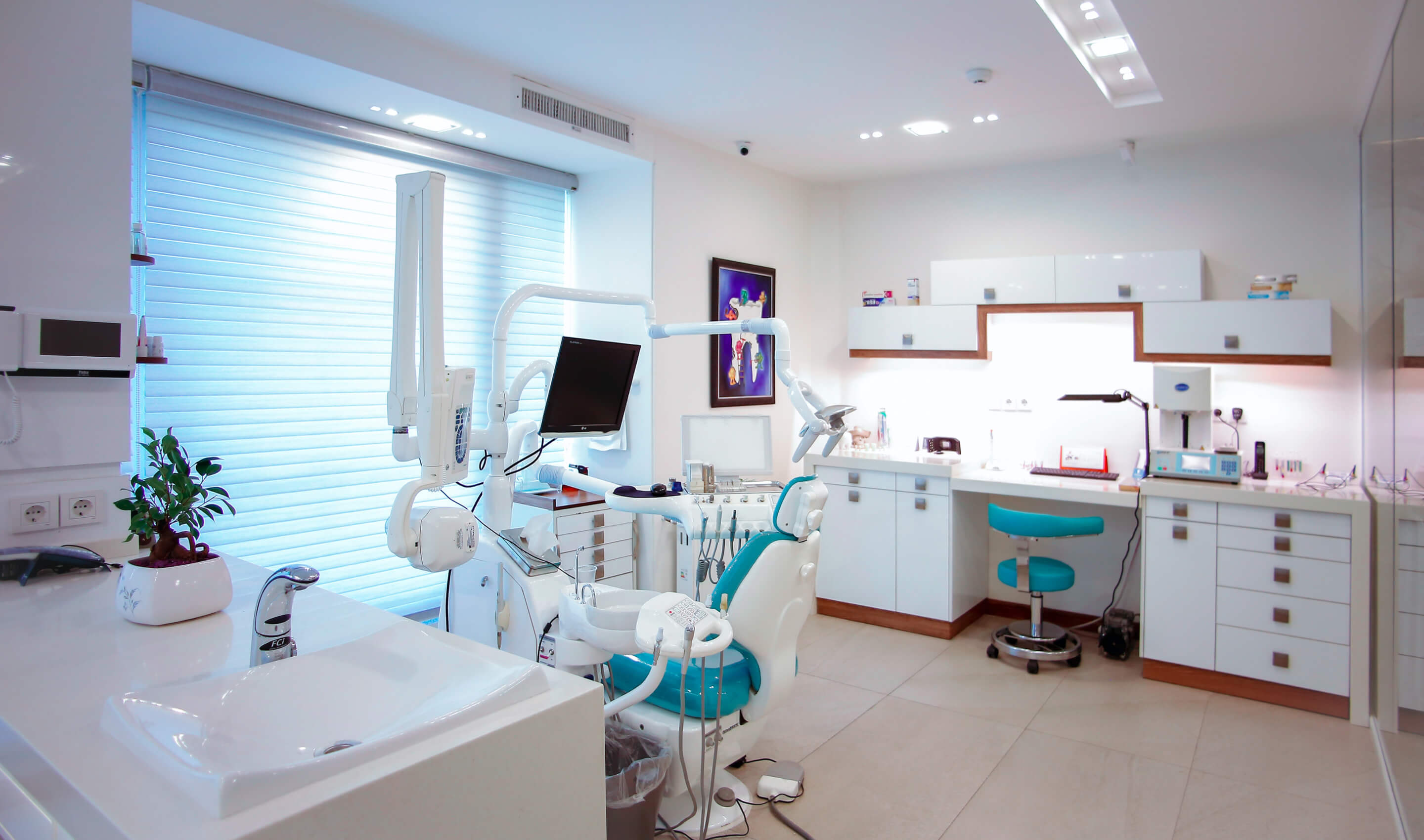 Iceland Webflow Template - Designed by Azwedo.com and Wedoflow.com