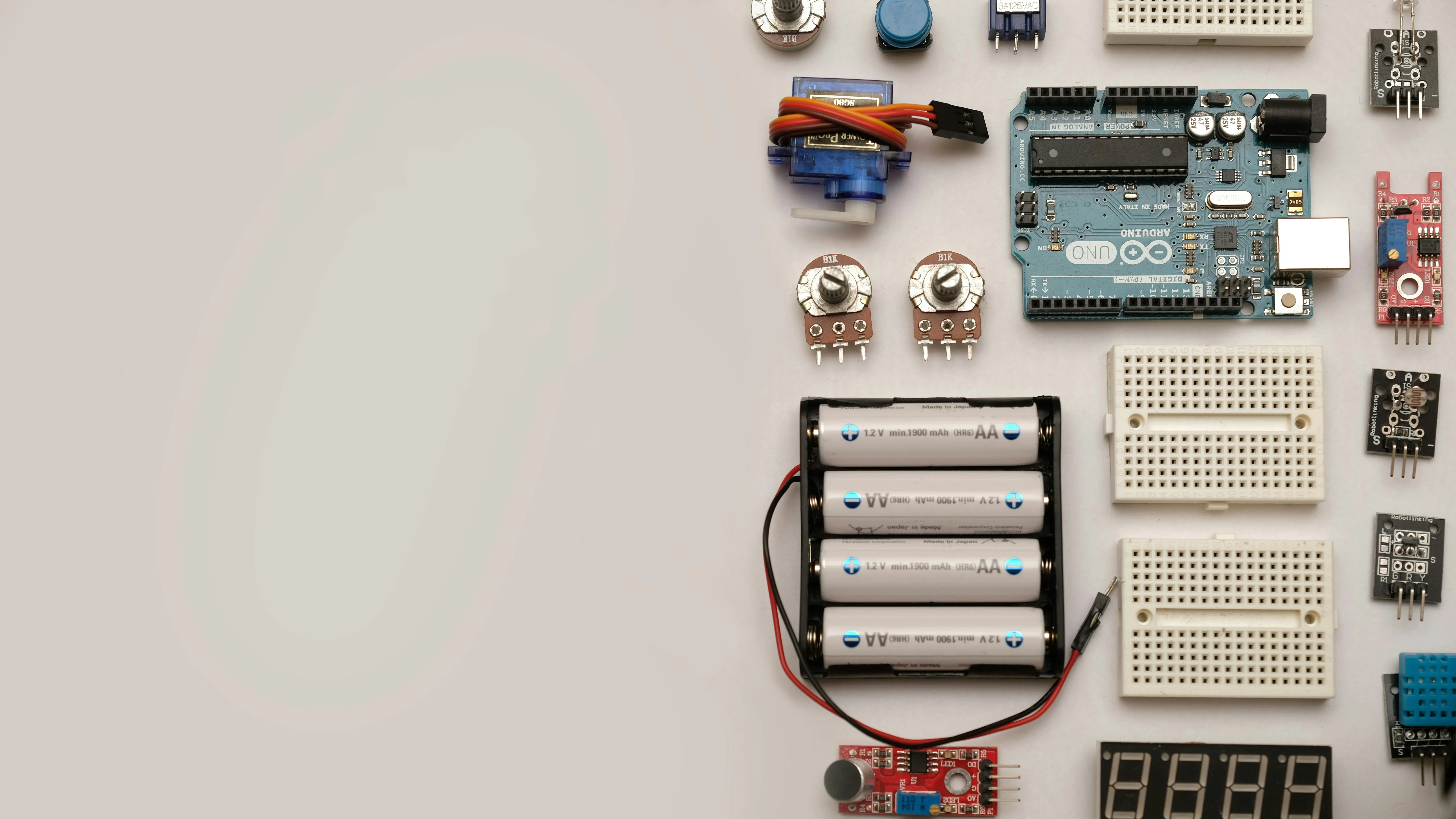 Electronic parts 