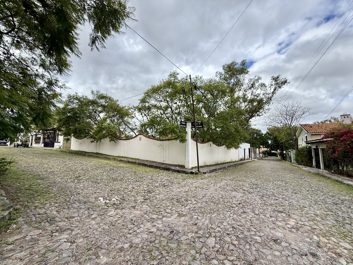 property feature image