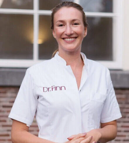 Drs. Fenna van der Meer