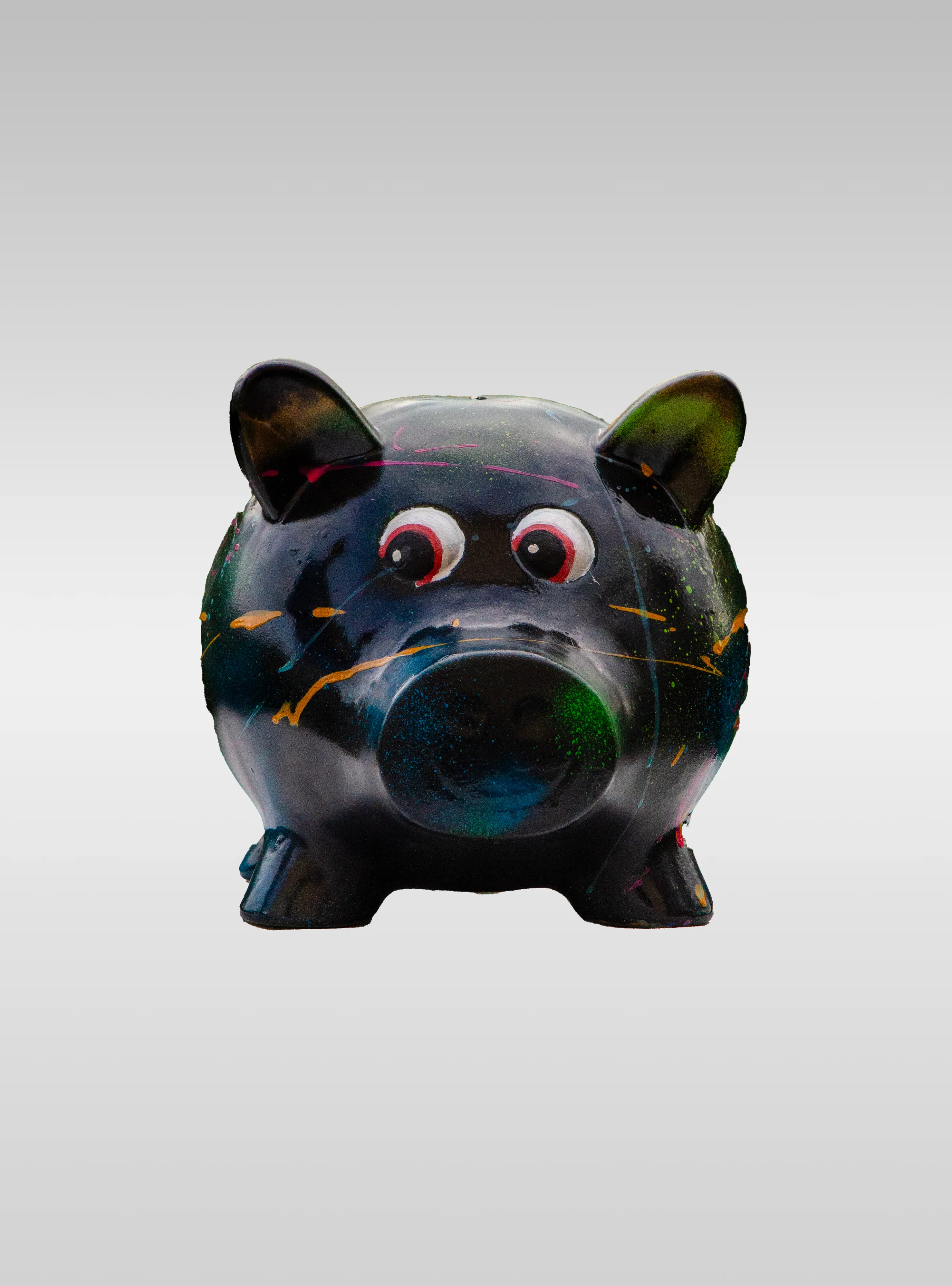 Shadow Pig : Le Casse du Siècle” – Une Tirelire à l’Âme Rebelle