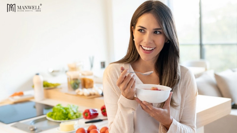 Một chế độ ăn uống khoa học sẽ giúp cơ thể hấp thu đủ chất thiết yếu và làm cho da đẹp hơn mỗi ngày