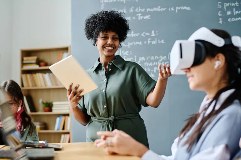 classroom-teacher-with-student-in-vr