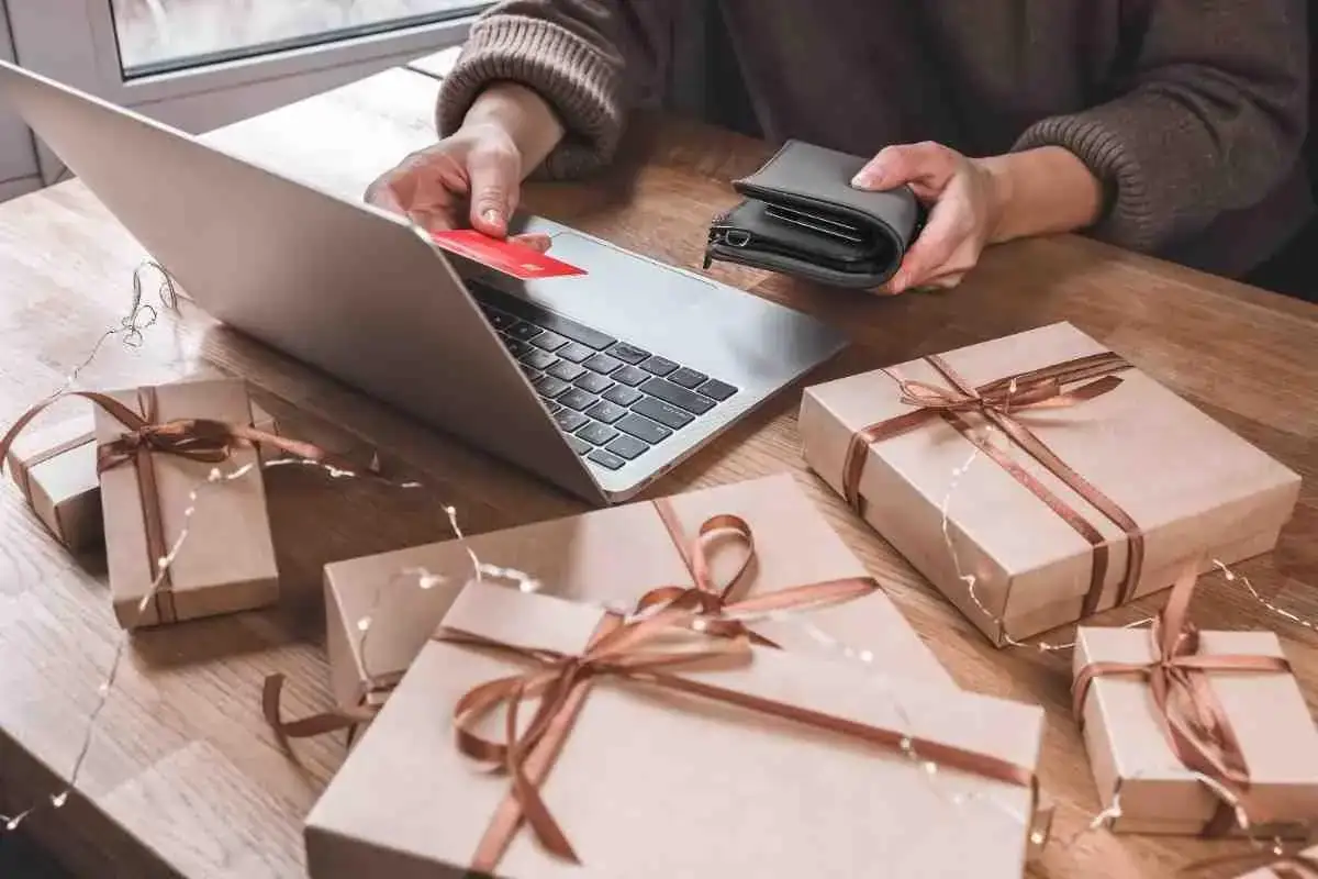 Multi-Brand Loyalty Programs for Ecommerce: Top Models & Strategies