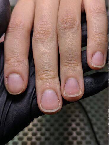 "I had a manicure at the salon and I was very satisfied! The master took into account all my wishes, and the result exceeded expectations. My nails look neat and stay perfectly!"