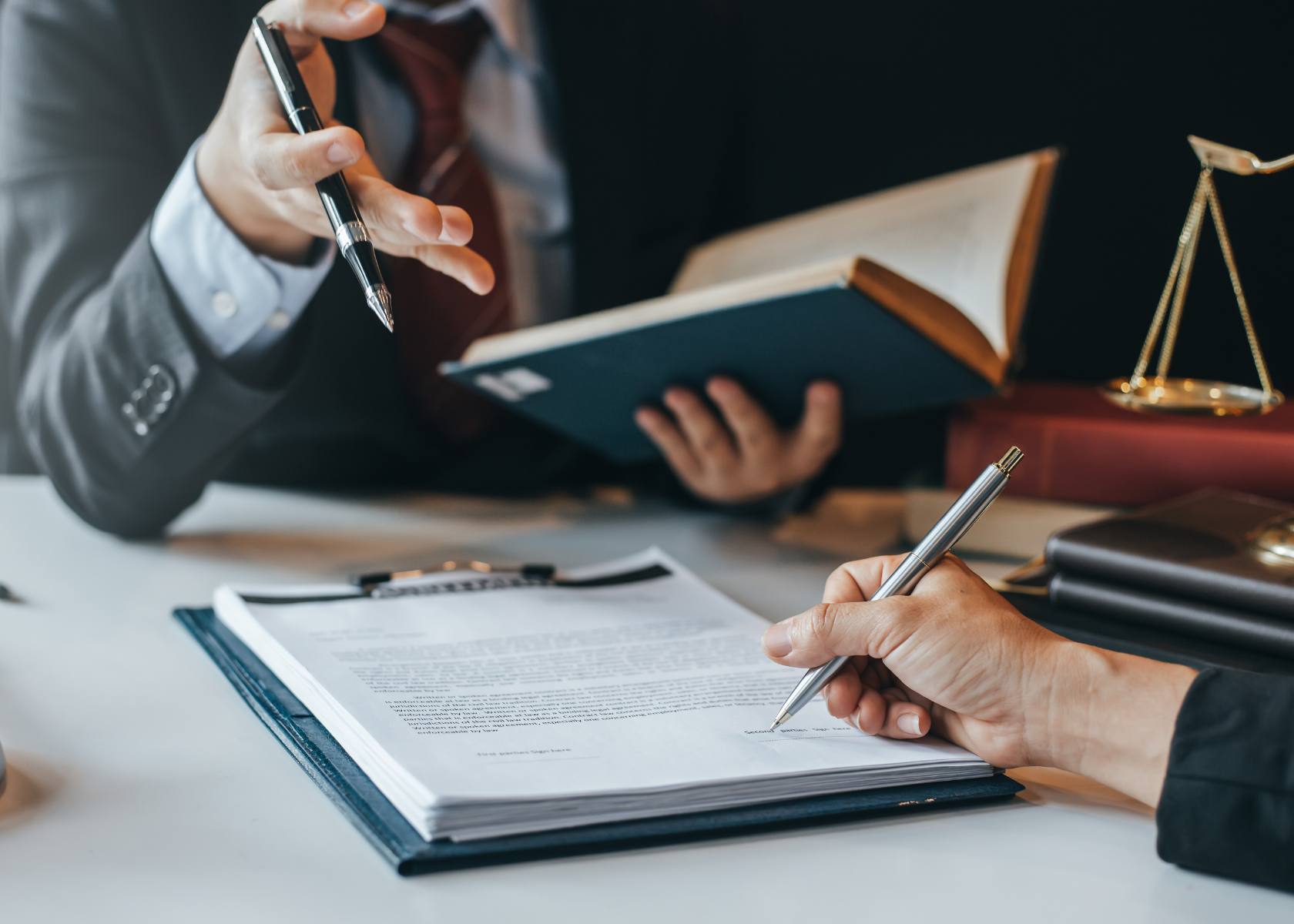 écrire sur son clavier d'ordinateur 