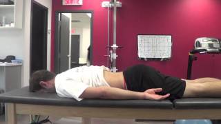 Physio démontrant réflexe spinal perez - 2