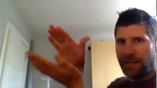 Physio démontrant réflexe de succion