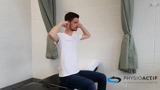 Physio démontrant neutre crânio-vertébral