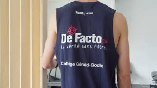 Physio démontrant abduction isométrique de l'épaule