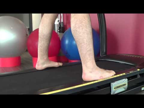 Exercice Réflexe d'agrippement du talon - démonstration physiothérapie