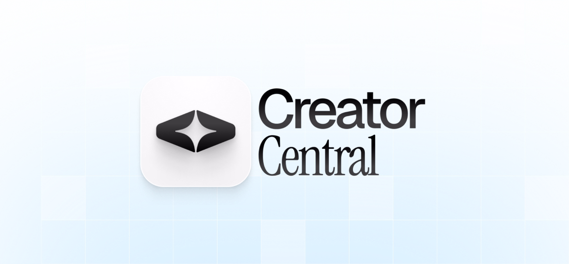 Logo von Creator Central auf hellblauem Hintergrund mit quadratischen Kacheln.