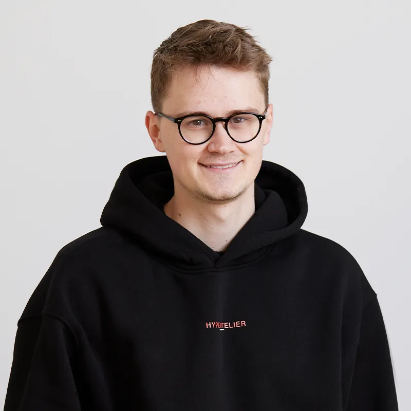 Ein Foto von einem zufriedenen Kunden von CB Solutions