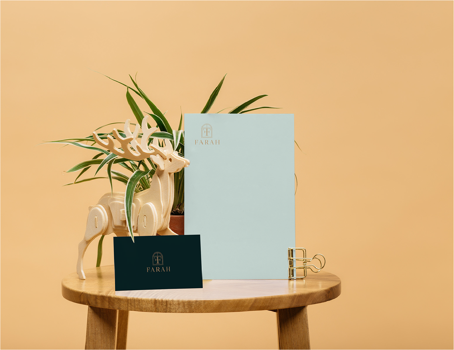 Farah logo on a presentation card