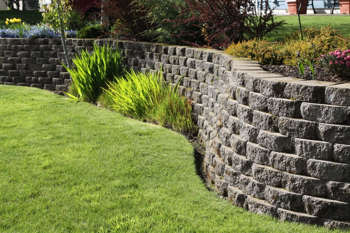 The Homeowner's Guide to Retaining Walls in Washington, Missouri