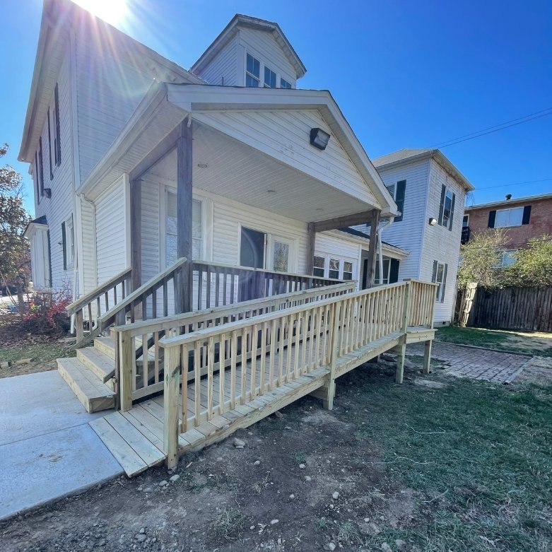 Home with accessibility ramp